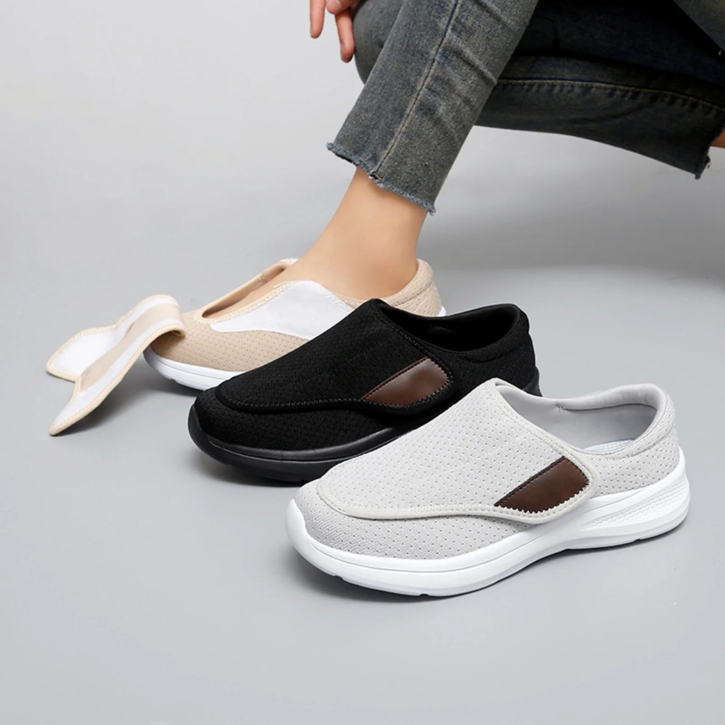 LASUDRAA Diabetic Adjustable Women Shoes Lightweight Velcro Sneakers for Swollen feet Black Size 9
